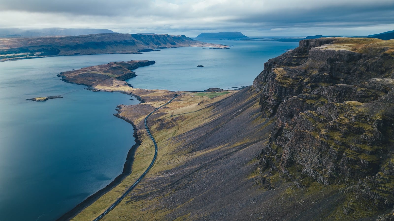 Hvalfjörður in Reykjavik