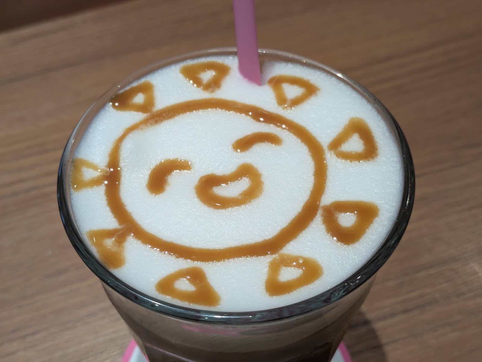 Cute caramel latte art at an Akihabara maid cafe.