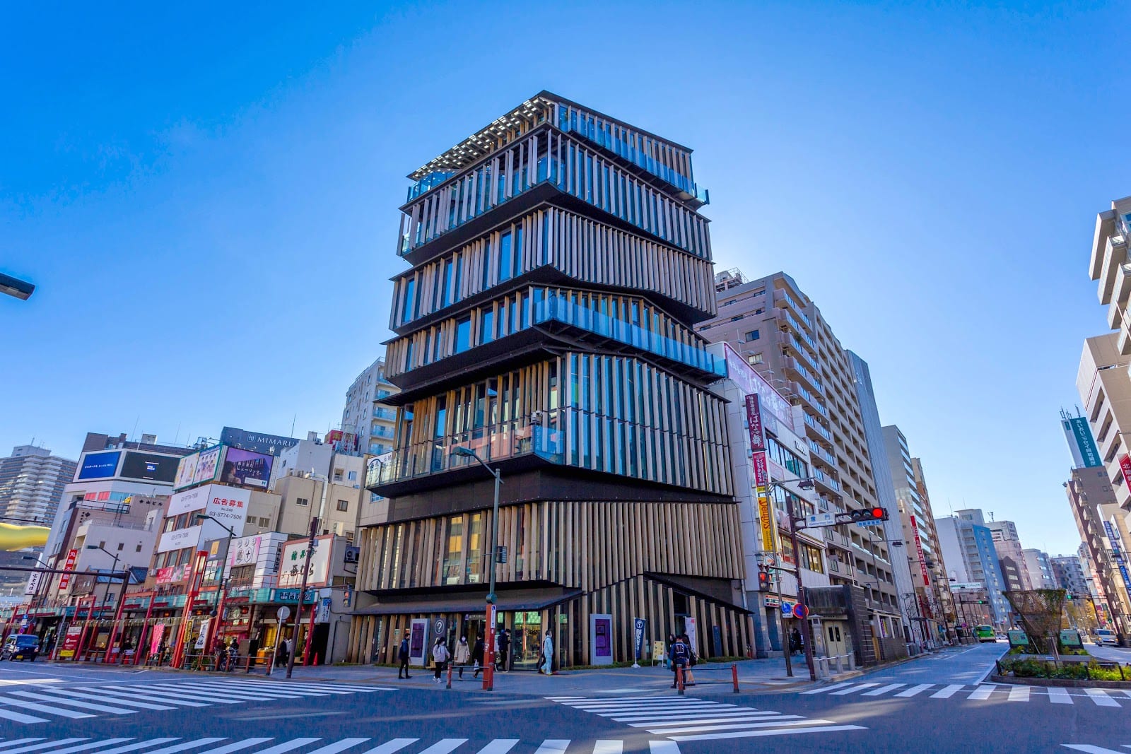 The timber-stacked tourist information center designed by Kengo Kuma.
