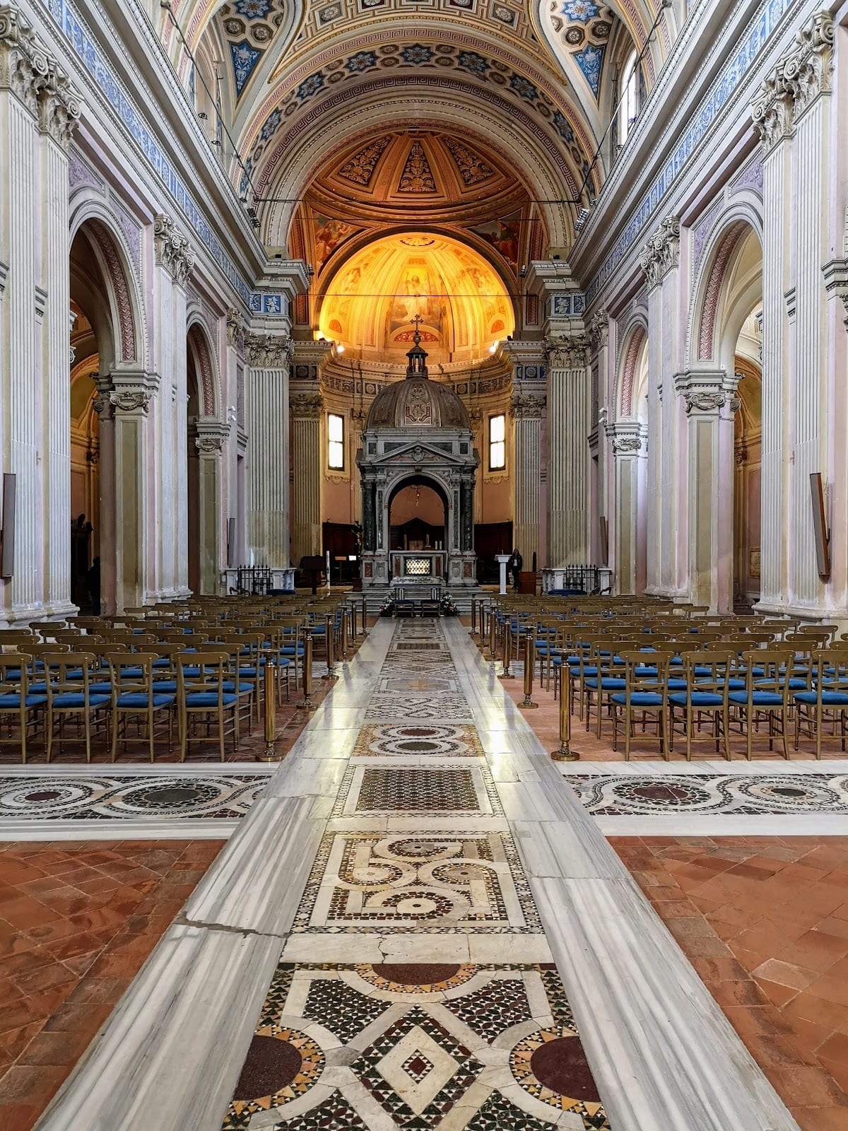 The nave and gilded apse of the Basilica dei Santi Bonifacio e Alessio.