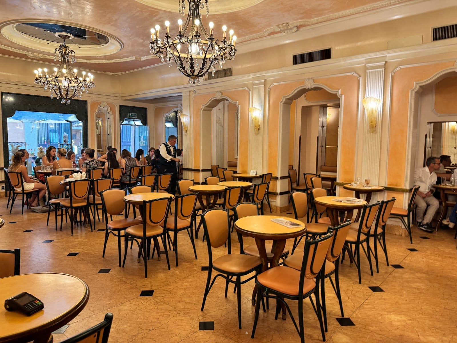 The chandeliered salon of the Giolitti gelateria.