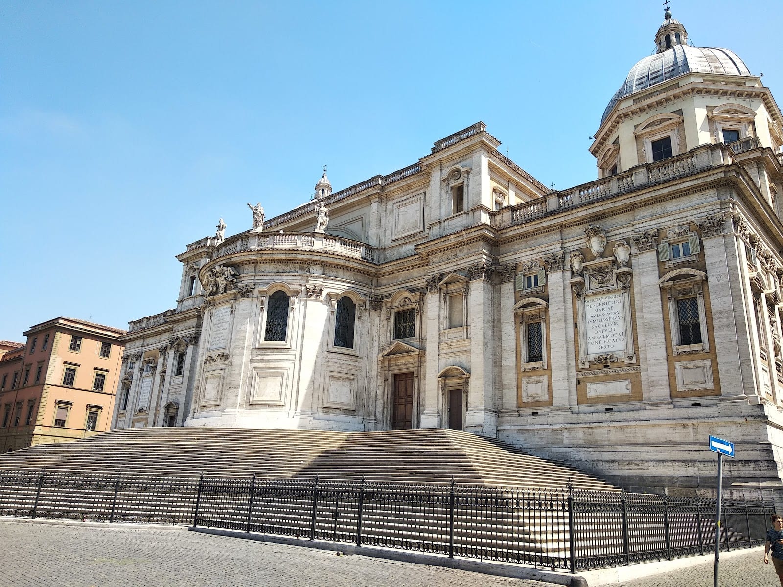 The apse and rear facade of Santa Maria Maggiore with its obelisk.