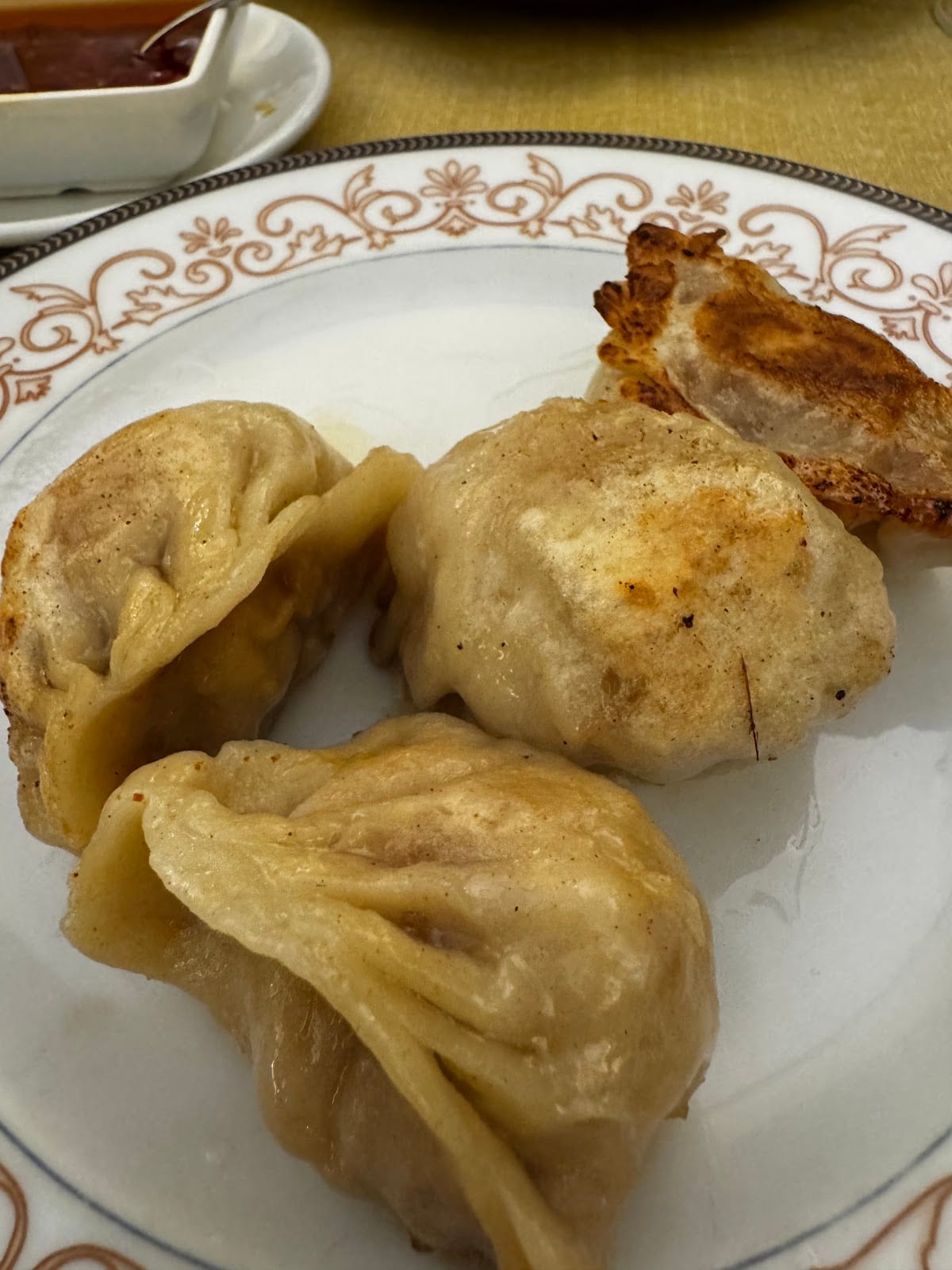 Pan-fried dumplings at Hang Zhou da Sonia in Rome.