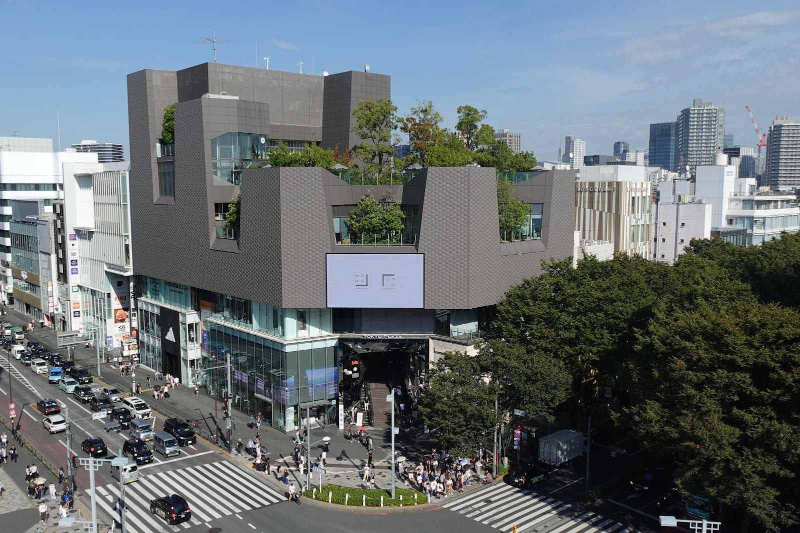 Tokyu Plaza Omotesando Harajuku at the Jingumae crossing.