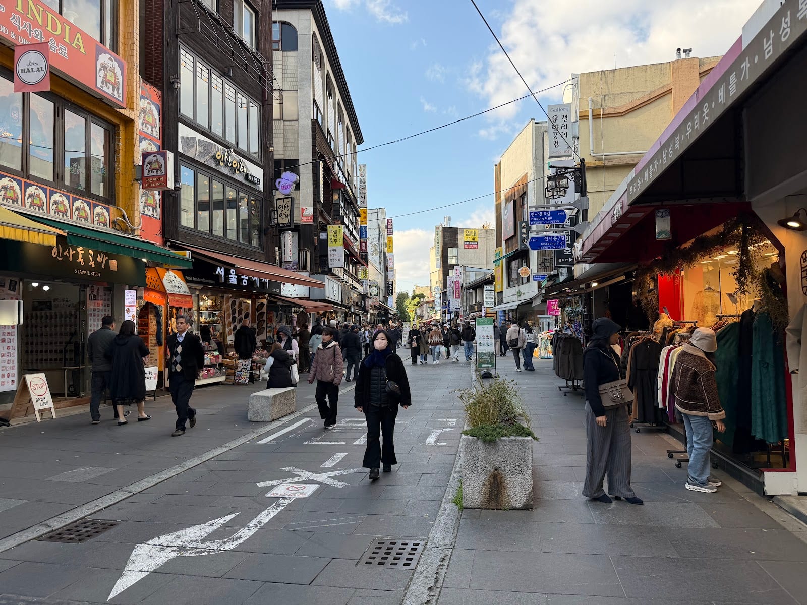 Insadong Antique Street in Seoul