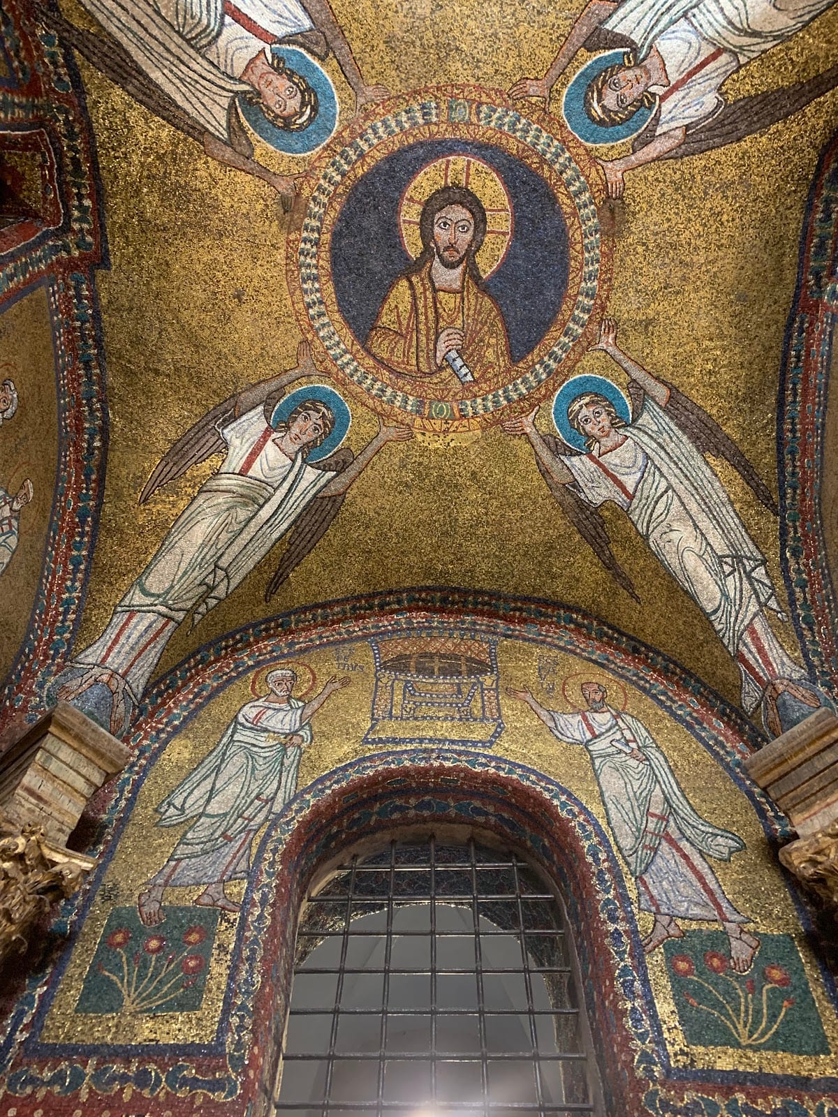 The mosaic-covered ceiling of the Chapel of San Zeno at Santa Prassede.
