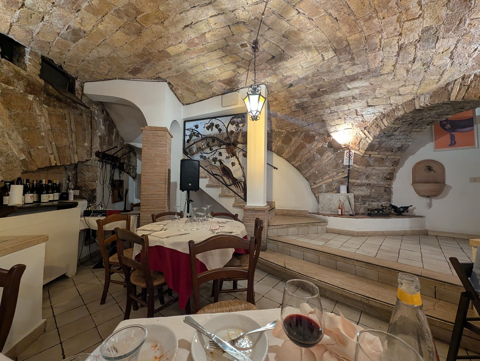 The brick-vaulted dining room of Pommidoro in San Lorenzo.
