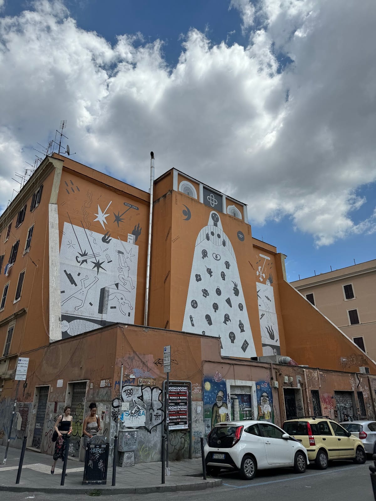 A building-sized street-art mural in the San Lorenzo quarter of Rome.