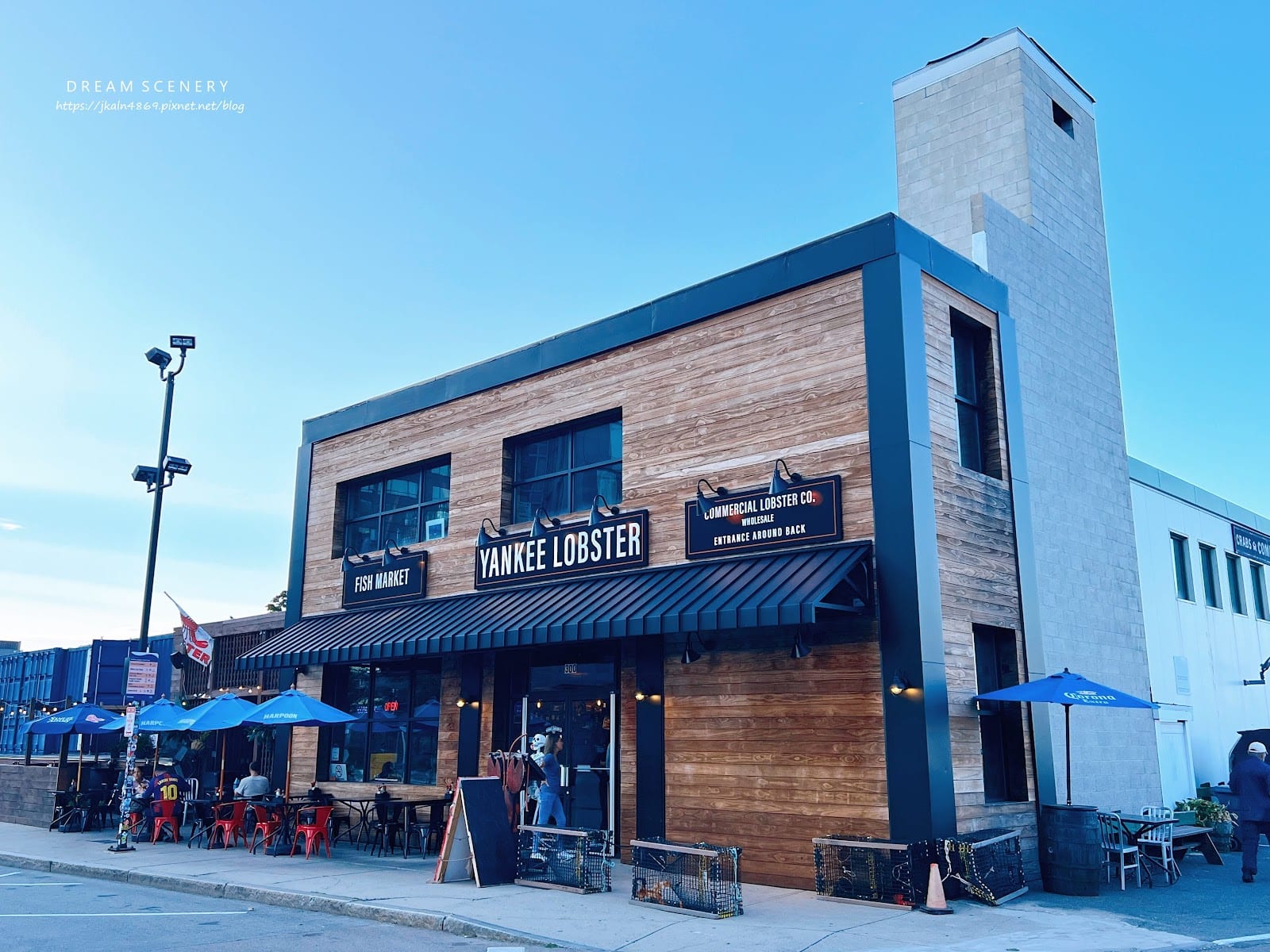 Yankee Lobster fish market on Northern Avenue, Seaport.