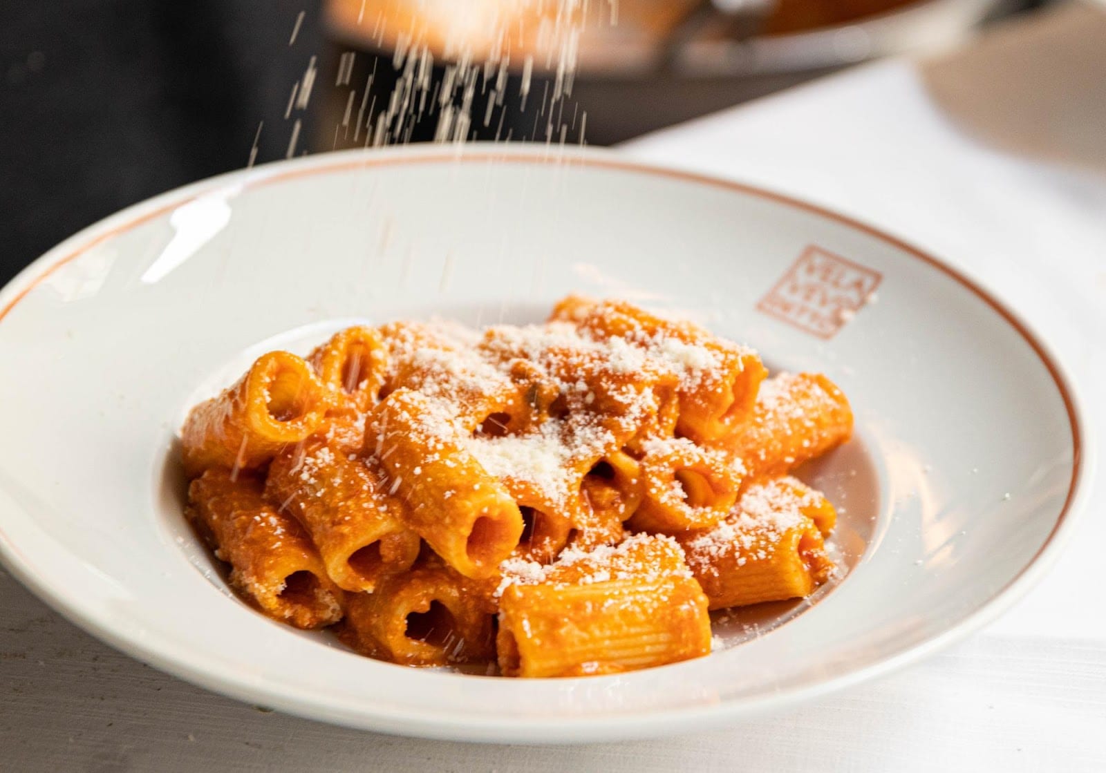 A bowl of Roman pasta with cheese and pepper at Flavio al Velavevodetto.