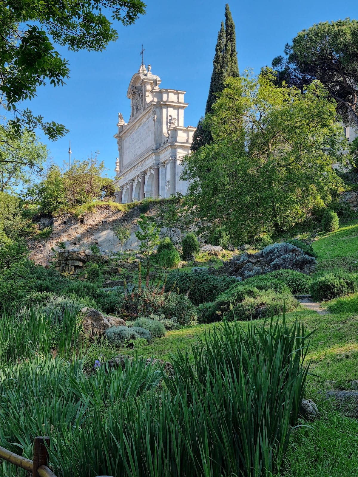 The garden rising toward Palazzo Corsini on the Gianicolo slope.