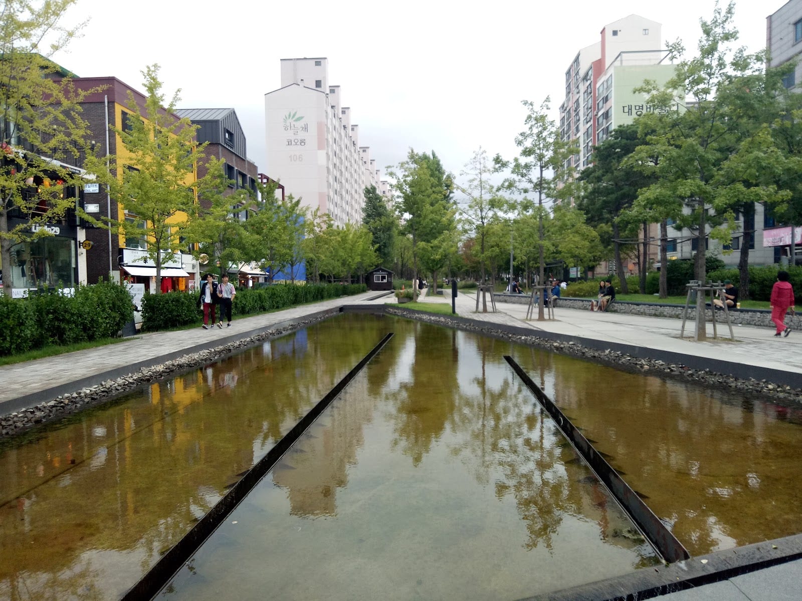 Gyeongui Line Forest Park in Seoul