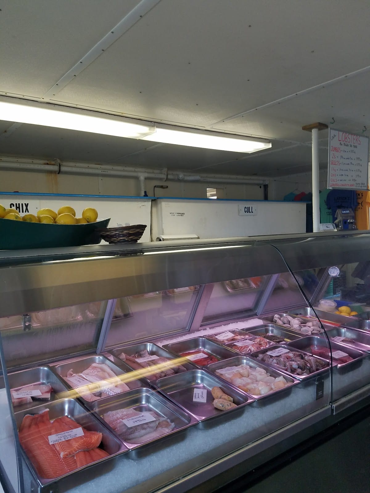 Larsen's Fish Market in Martha's Vineyard