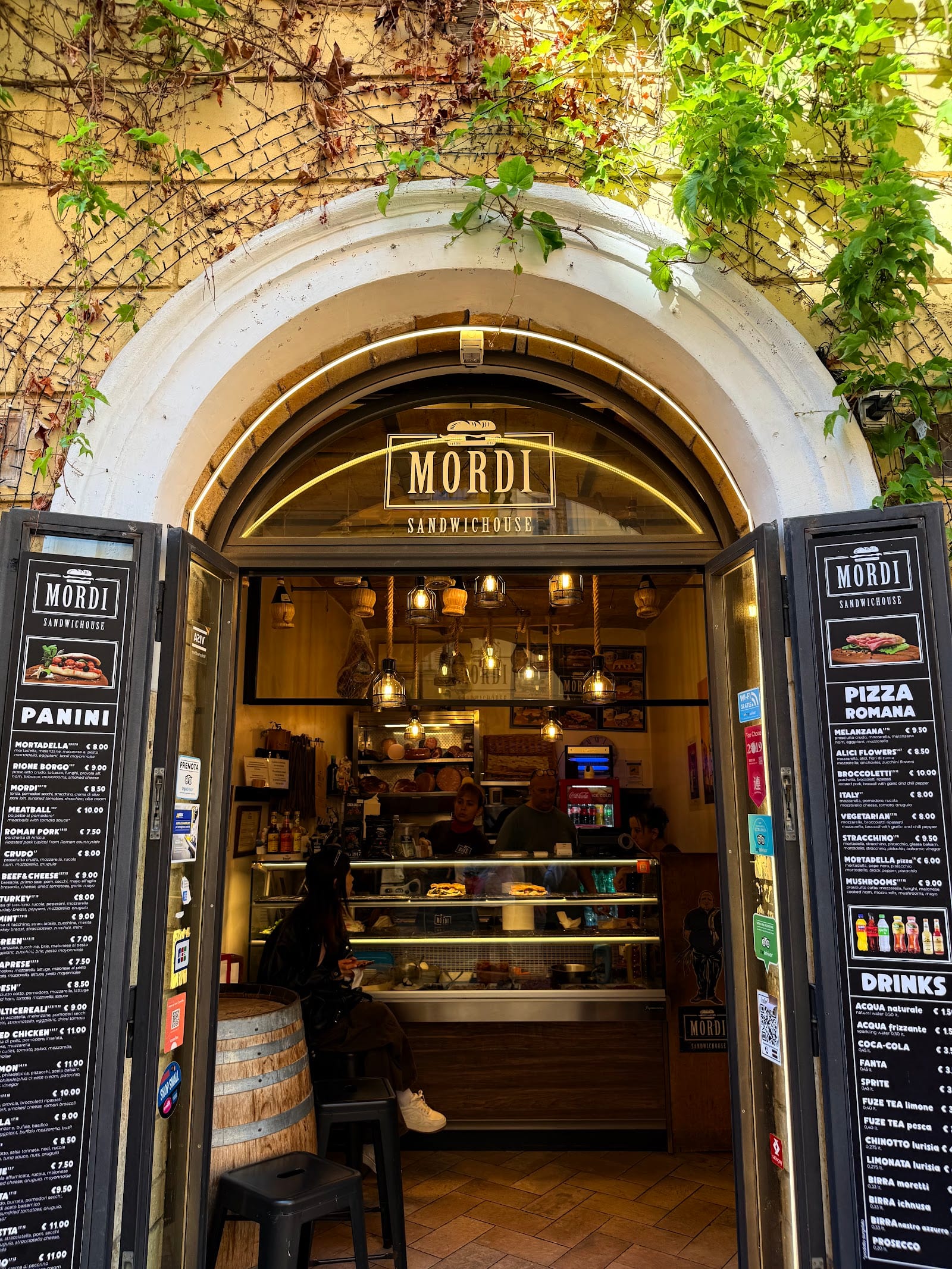 The Mordi e Vai counter with trays of slow-cooked Roman stews.