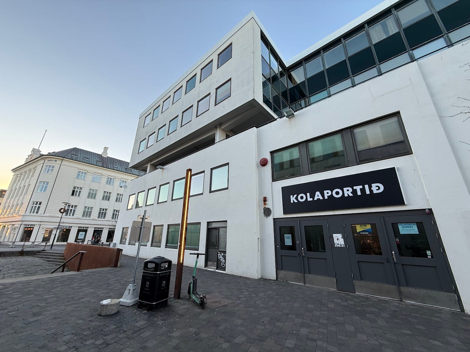 Kolaportið in Reykjavik