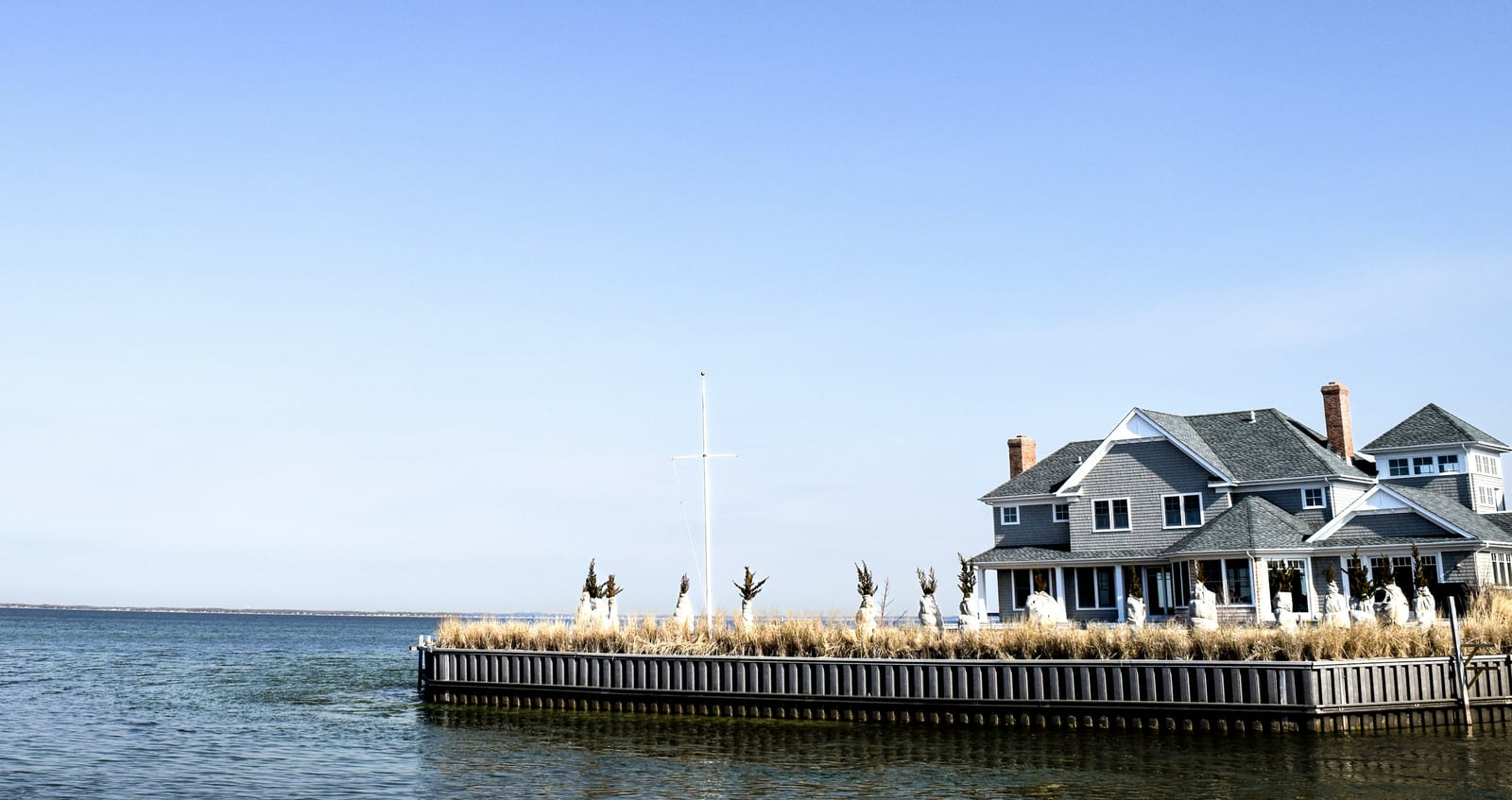 A house beside the water near Sag Harbor, The Hamptons