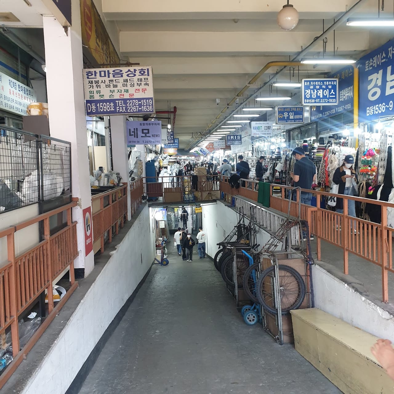 Dongdaemun Shopping Complex, Seoul in Seoul
