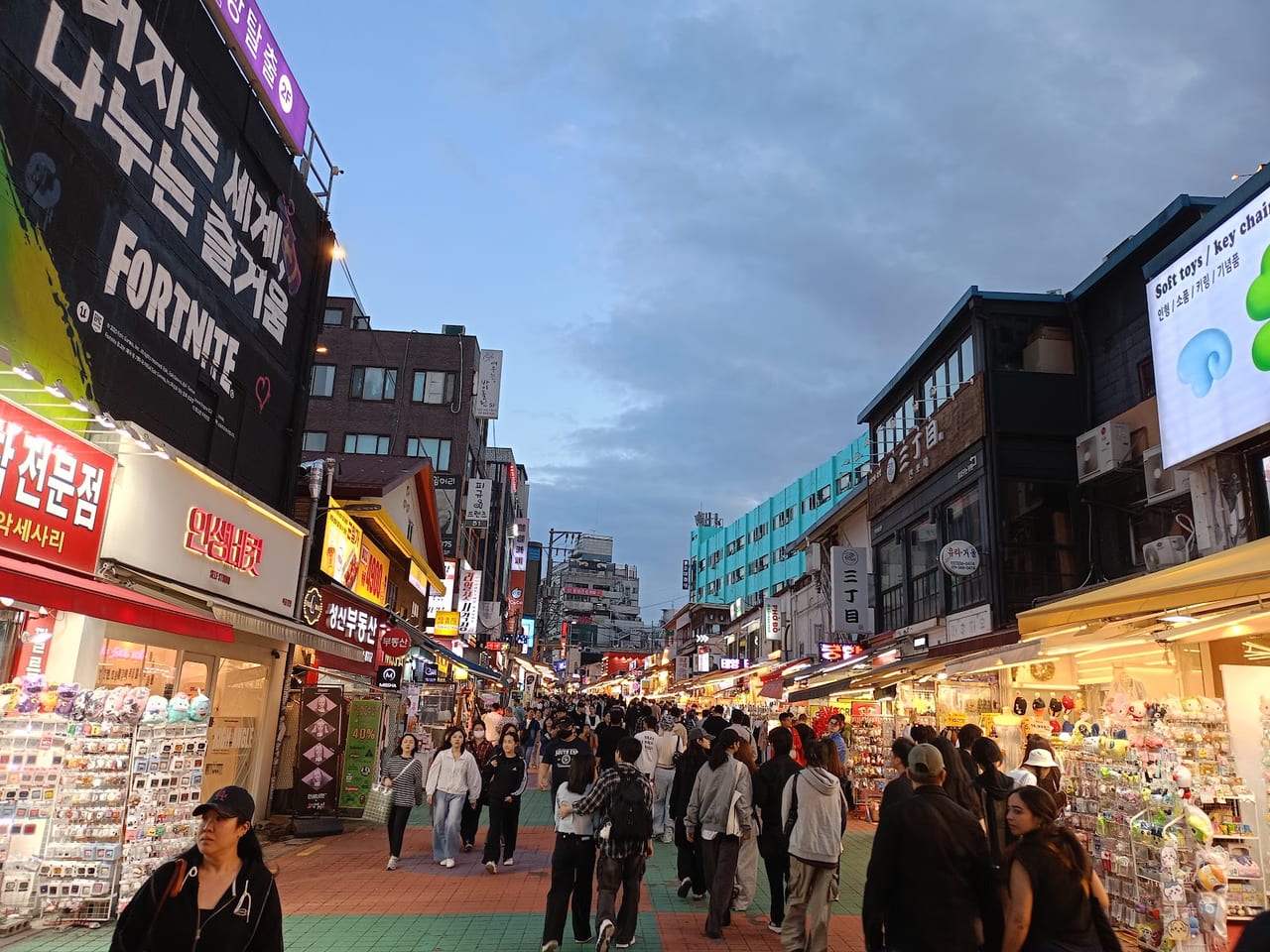 Hongdae Walking Street, Seoul in Seoul
