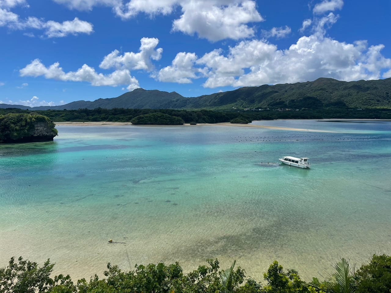 Kabira Bay, Ishigaki in Okinawa