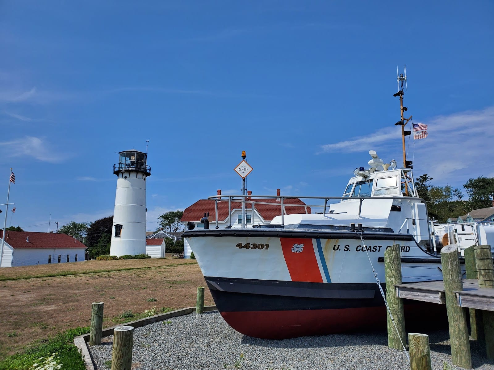 Chatham Lighthouse & Lighthouse Beach in Cape Cod
